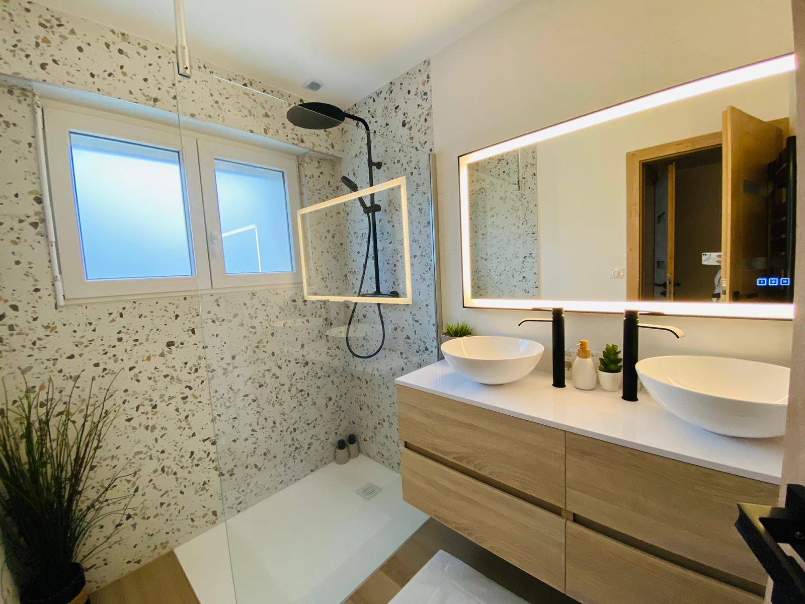 Que faire en cas de fuite dans une salle de bain ? Sélestat